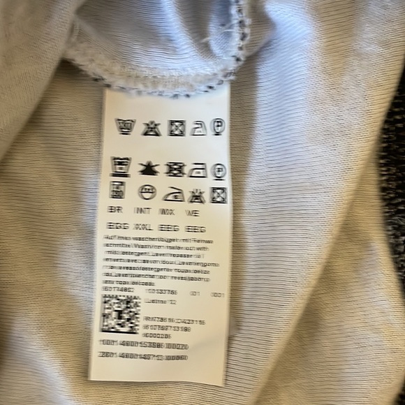 Hugo boss hoodie - Picture 3 of 4